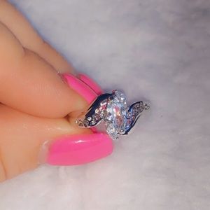 Women’s Silver Ring